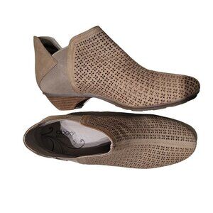 Abeo Biosystem Women's Booties